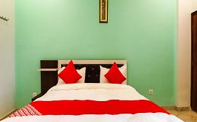 Rivaaj Palace 3*